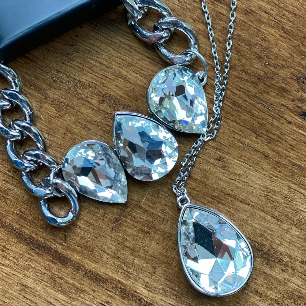 Paparazzi Teardrop Necklace and Bracelet
